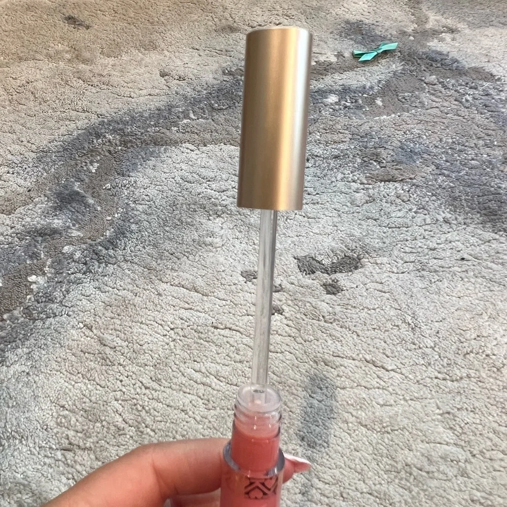 NEW Belle Beauty Kisser Fixer Hydra Shine Lip Gloss Pink Nude
